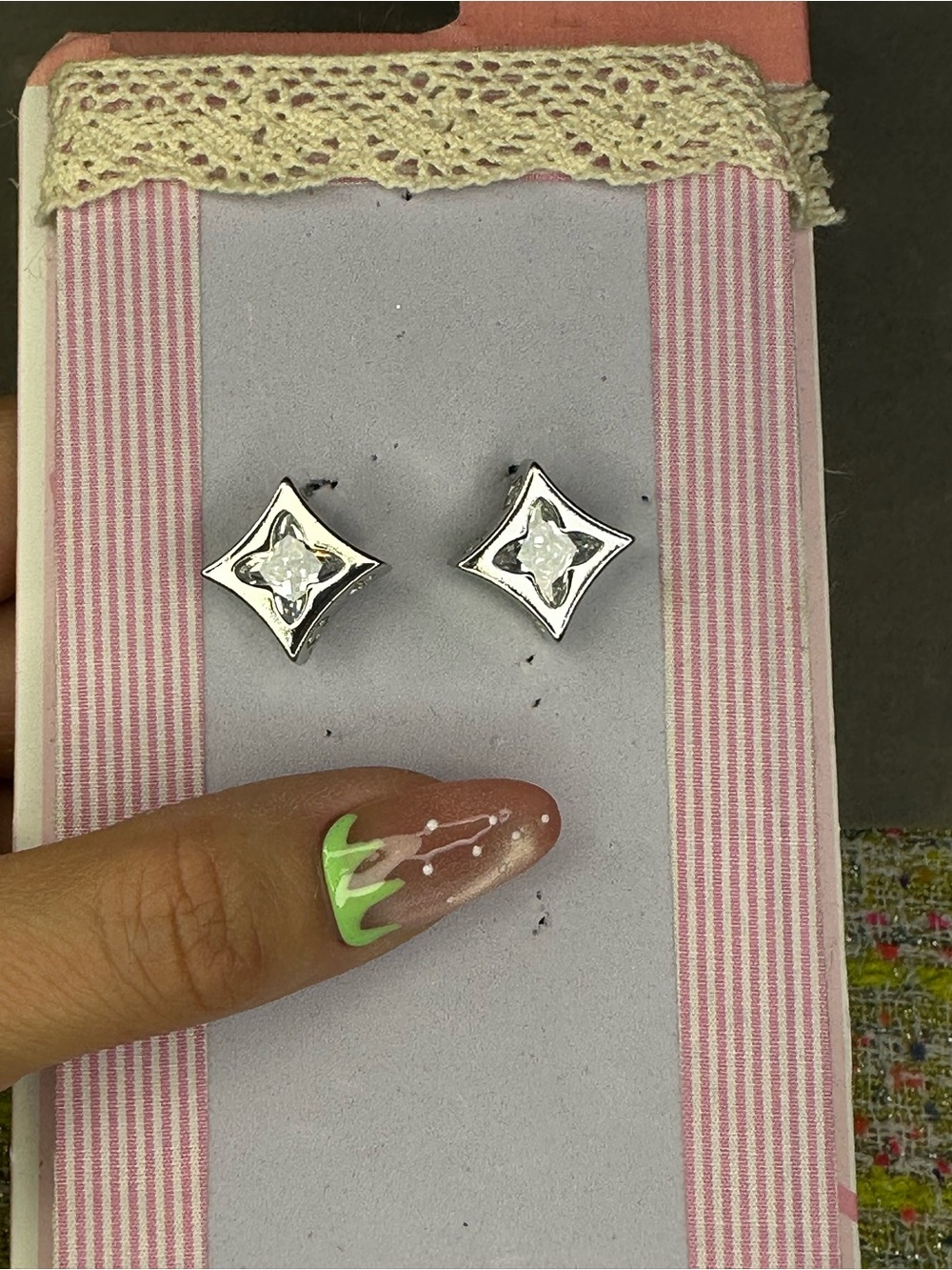 AA great Silver Starpoint Cubic Zirconia Stud Earrings - White